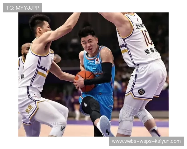 山东高速男篮三分球屡屡命中,攻防两端全面升级 山东高速男篮三分球屡屡命中,攻防两端全面升级