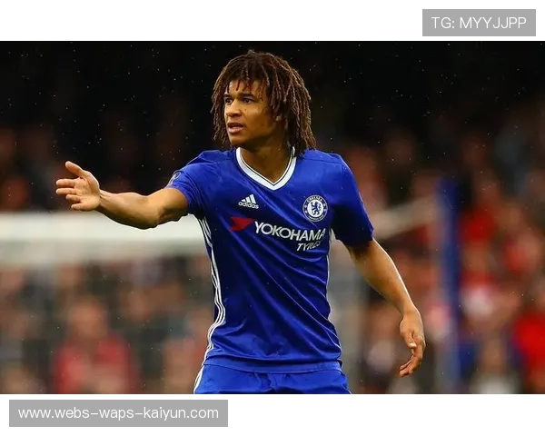 切尔西青训中场传球训练：培养未来足球巨星的秘诀